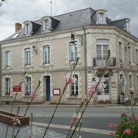 Le Relais De La Caleche Hotel Saint-Denis-d'Anjou Luaran gambar