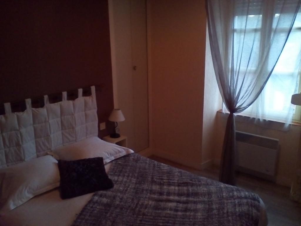 Le Relais De La Caleche Hotel Saint-Denis-d'Anjou Luaran gambar
