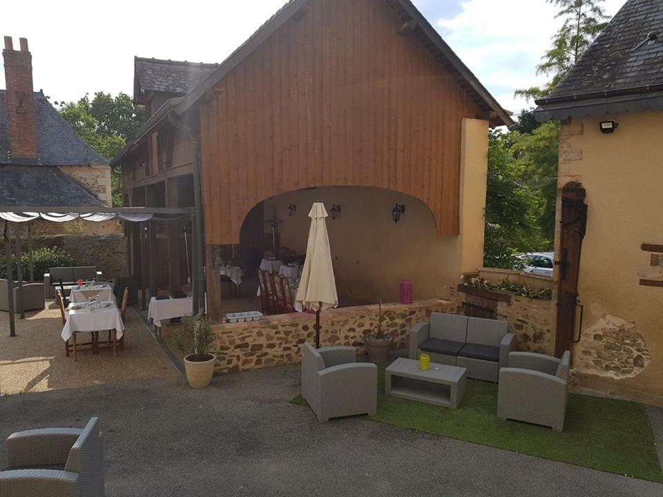 Le Relais De La Caleche Hotel Saint-Denis-d'Anjou Luaran gambar